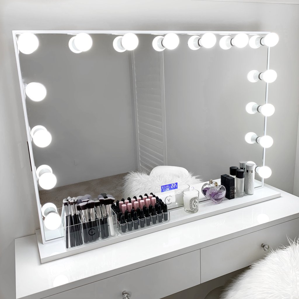 Hollywood mirror